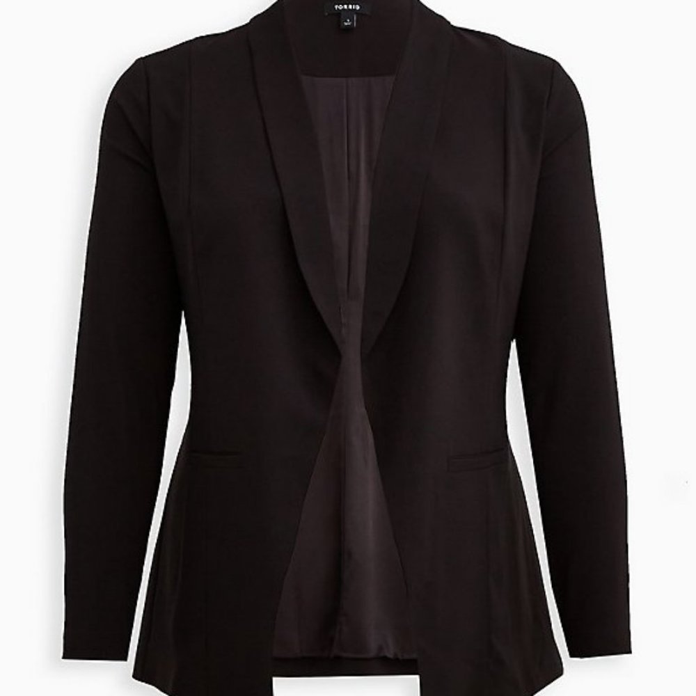 NWT Torrid crepe blazer